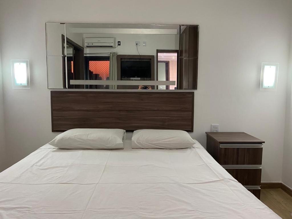 1810 - Flat Para Temporada Em Goiania-Proximo Ao Parque Areiao Экстерьер фото